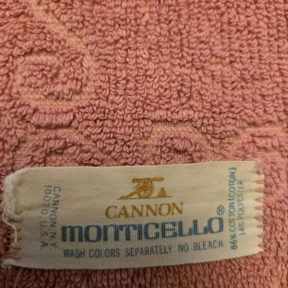 Vintage 1970s Cannon Monticello Bath Towel - Picture 2 of 4